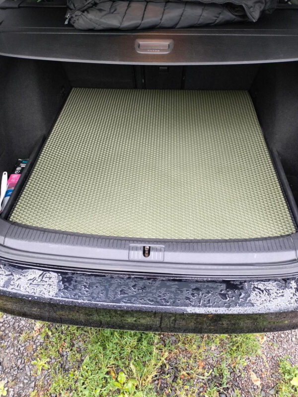 Індивідуальний килимок для багажника